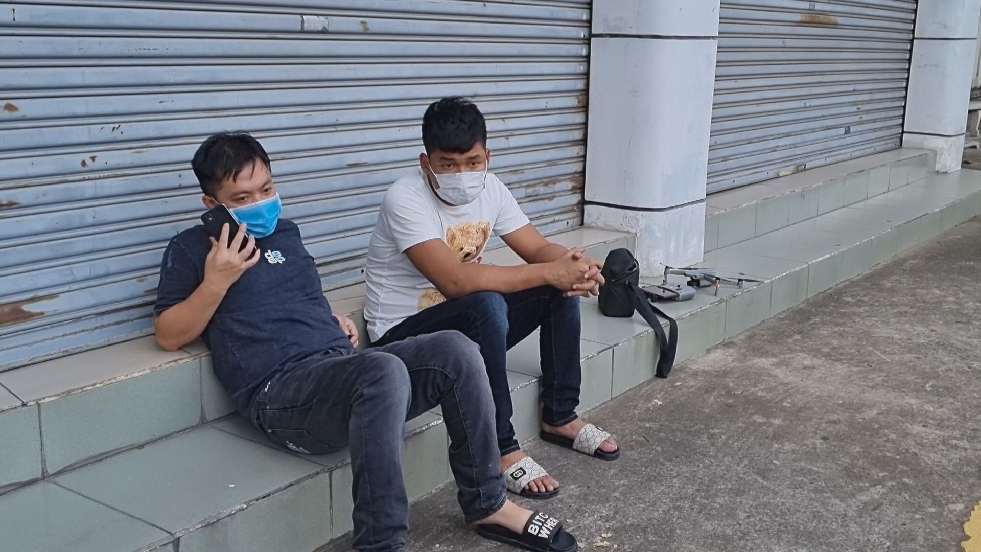 Chơi ma túy rồi lái Camry lạng lách, vượt 3 chốt kiểm dịch, bị phạt 56 triệu 