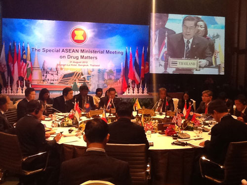 Ma túy hoành hành ASEAN - Hội nghị các bộ trưởng phụ trách vấn đề ma tuý ASEAN tại Bangkok tháng 8.2012