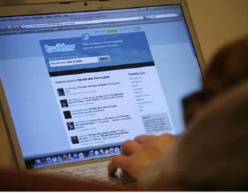 Nhiều tội phạm dùng Twitter để đe dọa nạn nhân - Ảnh: Reuters