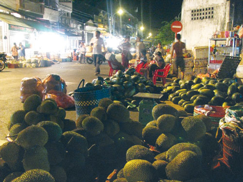Sài Gòn sống đêm - Kỳ 3: Chợ “âm phủ”
