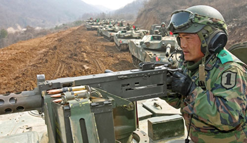 Binh sĩ Hàn Quốc trong một cuộc tập trận 