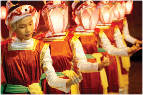 Nghệ thuật biểu diễn truyền thống cũng là đối tượng nghiên cứu của Việt Nam học 