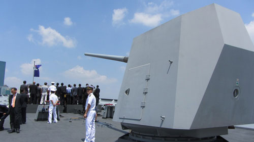 Chiêm ngưỡng khu trục hạm Wang Geon tại TP.HCM 4