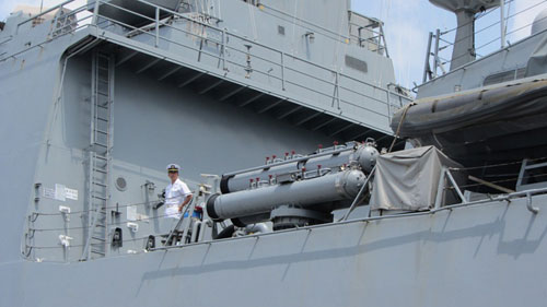 Chiêm ngưỡng khu trục hạm Wang Geon tại TP.HCM 8