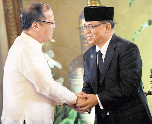 Philippines ký thỏa thuận hòa bình với quân ly khai