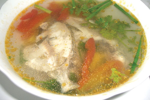 Canh cá liệt