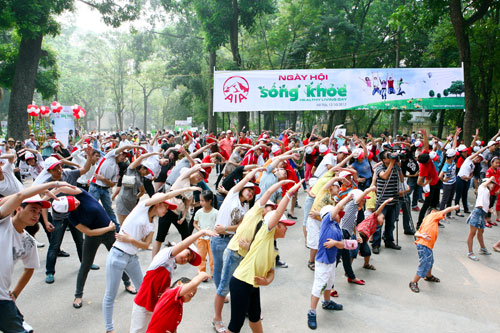 Nhân viên và đại lý AIA Việt Nam hào hứng cùng Ngày hội Sống Khỏe