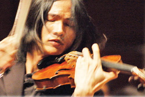 Nghệ sĩ violin Lê Hoài Nam