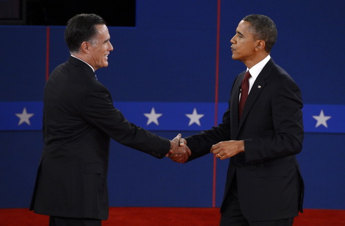 Obama lật ngược tình thế trong cuộc tranh luận thứ hai