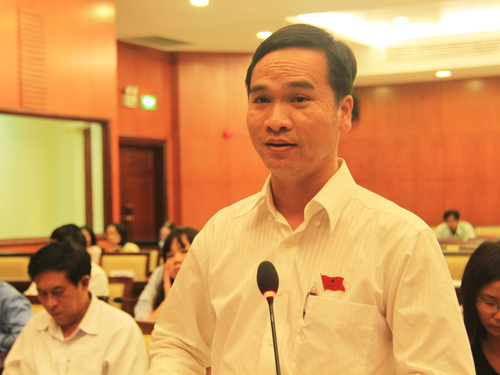 ĐB Nguyễn Thành Nhân, Q.Bình Tân, TP.HCM, cho rằng Chính quyền phải nghĩ đến vấn đề trả thiệt hại cho người dân sống trong quy hoạch treo - Ảnh: Nguyên Mi