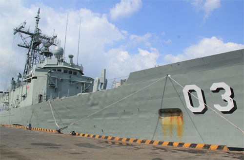 Tàu hộ vệ tên lửa HMAS Sydney tại TP.HCM 3 - Ảnh Nguyên Mi