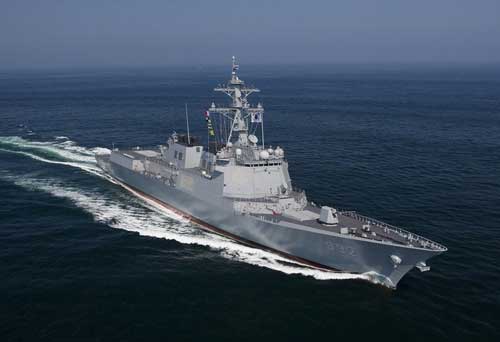Một tàu khu trục được trang bị hệ thống phòng thủ tên lửa Aegis của Hàn Quốc