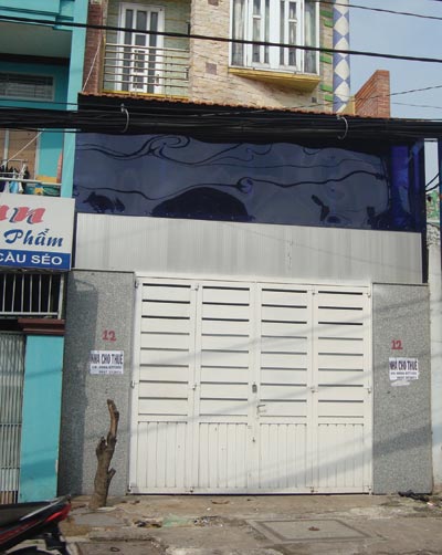 Chi nhánh 12 Cầu Xéo, Q.Tân Phú bây giờ là căn nhà đóng cửa im ỉm, không bảng hiệu