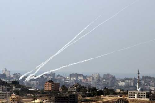 Israel buộc tội Iran cung cấp tên lửa Fajr-5 cho Hamas 
