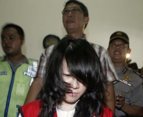 Ảnh chụp Yunita tại tòa án - Ảnh: AFP