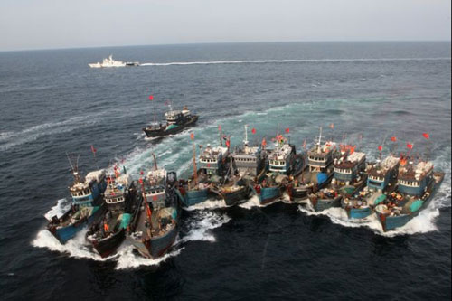 Hàn, Nhật hợp sức đối phó tàu Trung Quốc