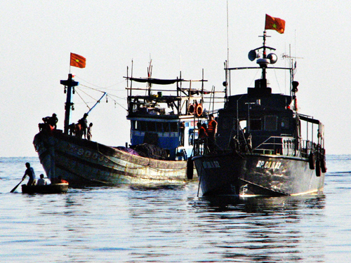 tàu BP 081202 cứu ngư dân Đà Nẵng