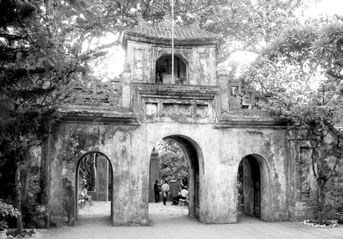 Cổng chùa Tam Thai