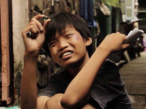 Một cảnh trong phim ngắn 16:30 của đạo diễn trẻ Trần Dũng Thanh Huy được đánh giá cao tại tiệc phim ngắn Yxine FF 2012 