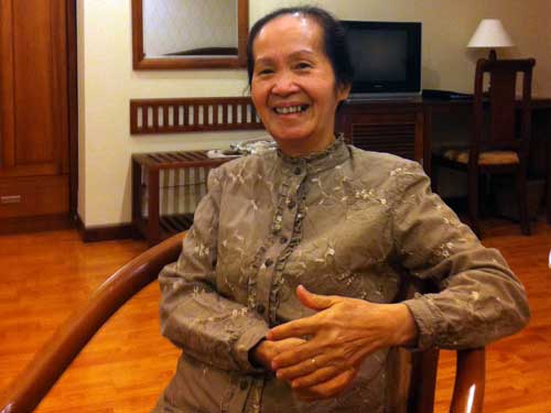 Bà Phạm Chi Lan từng tốt nghiệp thủ khoa khóa đầu tiên của ĐH Kinh Tài (tiền thân của ĐH Kinh tế và ĐH Ngoại thương)