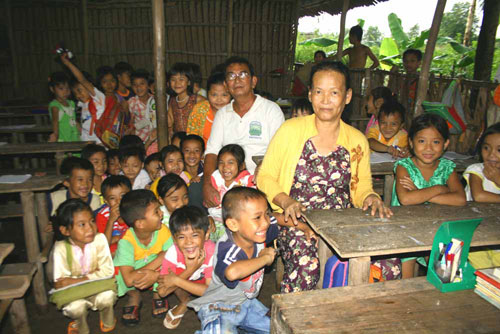 Lớp học tình thương ở rừng U Minh Thượng 