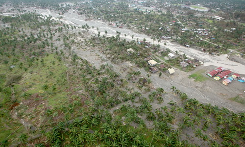 Siêu bão Bopha quay lại Philippines