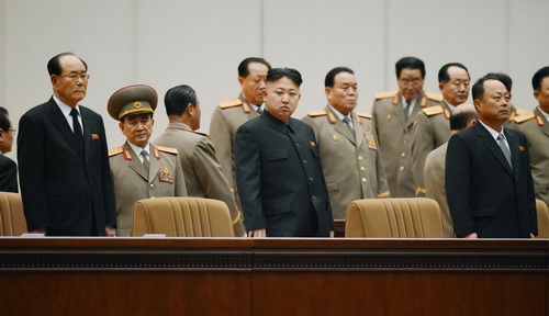 Người đàn ông bí ẩn cạnh Kim Jong-un
