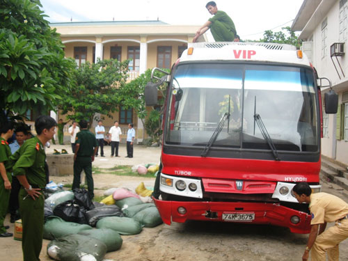 Dân Lao Bảo mỗi ngày ăn 1,3 kg đường kính Thái Lan 3