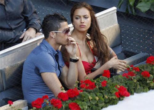 Siêu sao sân cỏ người Bồ Đào Nha Cristiano Ronaldo và siêu mẫu nóng bỏng nước Nga Irina Shayk xếp ở vị trí thứ 7