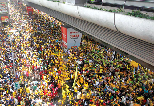 Biểu tình lớn ở Malaysia