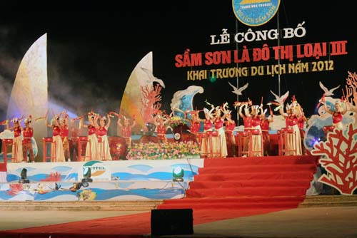 Sôi động Tuần lễ văn hóa du lịch Sầm Sơn 2012