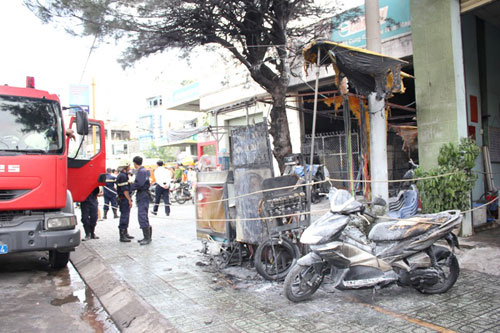 Cháy cây xăng ở đường Nguyễn Oanh, Gò Vấp làm 1 bé trai thiệt mạng 3