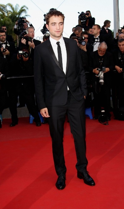 Kristen Stewart “khoe sắc” trên thảm đỏ Cannes 2012  - 7