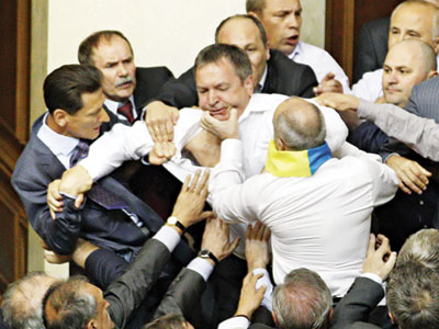 Loạn đả tại Quốc hội Ukraine - nd
