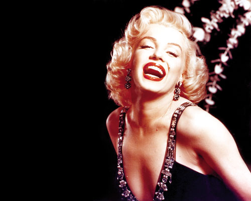 KGB móc nối với Marilyn Monroe  