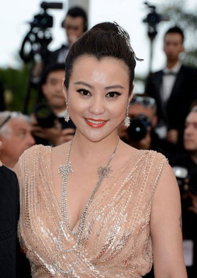 “Tứ đại mỹ nhân” rực rỡ trên thảm đỏ Cannes 2012 10