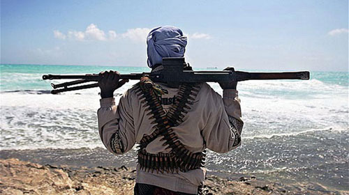 Tấn công cướp biển Somalia ngay trên... đất liền