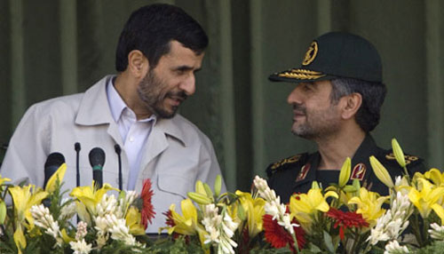 Tướng Iran thăm đảo tranh chấp với UAE