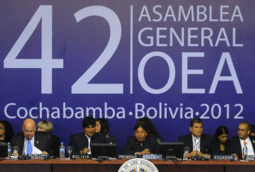 4 nước ALBA rút khỏi Hiệp ước Hỗ tương Liên Mỹ - Tổng thống Bolivia Evo Morales và Tổng thống Ecuador Rafael Correa (thứ 2 và 4 từ trái qua)