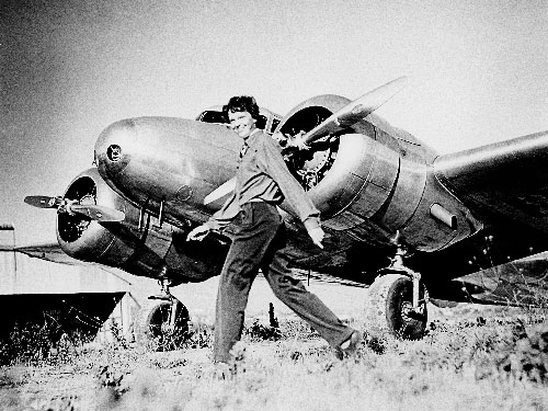 Nữ phi công lừng danh Amelia Earhart - nd