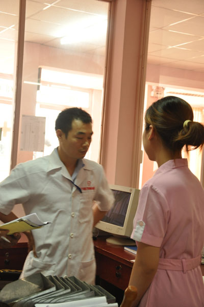 Phát hiện nhiều sai phạm tại phòng khám có yếu tố người Trung Quốc - nd6