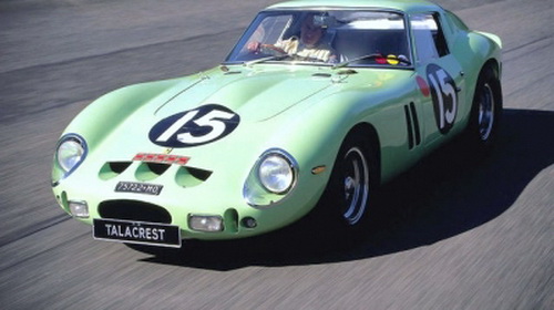 Chiếc Ferrari GTO màu xanh lá được bán với mức giá cao nhất thế giới 