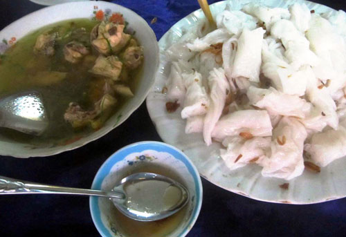 Bánh mướt canh gà 