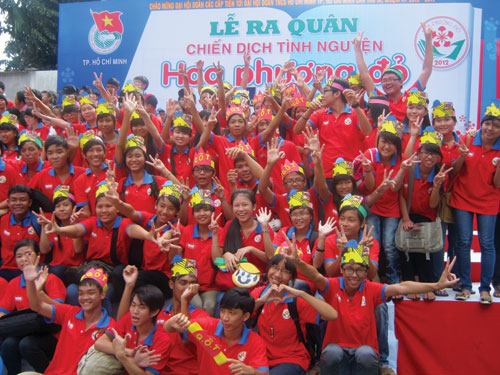 Hơn 20.000 học sinh tham gia Hoa phượng đỏ