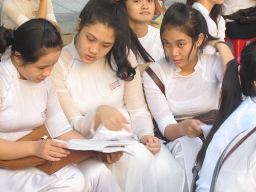 Đà Nẵng: Đề Văn dễ thở, thí sinh rời trường thi với tâm trạng nhẹ nhõm