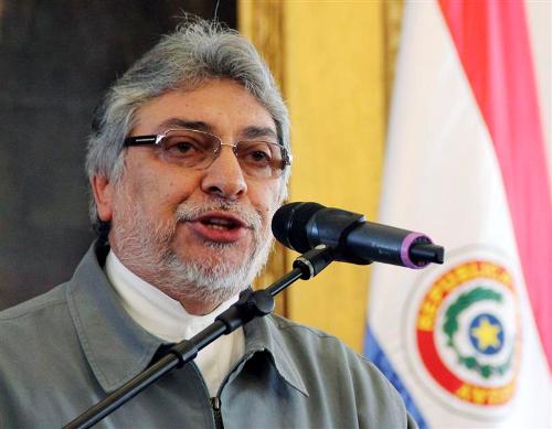 Tổng thống Paraguay Fernando Lugo bị phế truất - Ảnh: Reuters