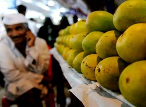 Xoài được bày bán tại các chợ ở Ấn Độ - Ảnh: AFP