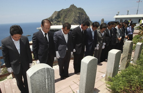 Hàn Quốc hoãn ký kết thỏa thuận quân sự với Nhật