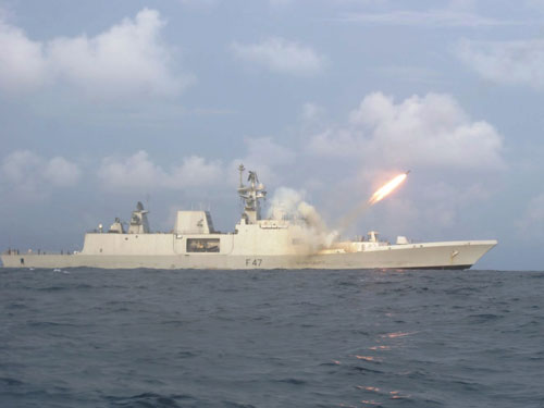 Nhật, Ấn lần đầu tập trận hải quân song phương