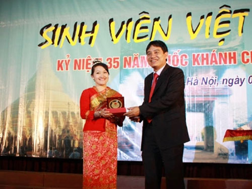 'Công chúa' Lào và mối ân tình Việt 1